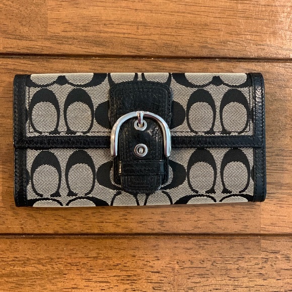 Coach Handbags - Coach Wallet